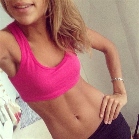 Inspiring Fitness Girls With Ripped Abs You Need To See