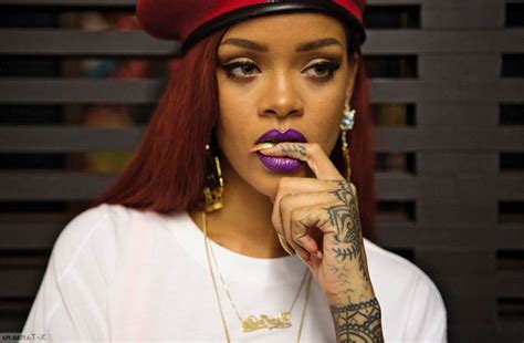 21 Tatuajes De Rihanna Todos Los Tatuajes De La Cantante Sus Fotos Y