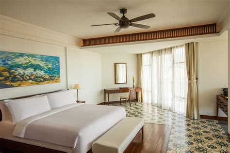 A ceiling fan is a simple electrical appliance with blades mounted on a motor which rotates the blades to push the air and create airflow. Do ceiling fans really help improve air flow? - Great ...