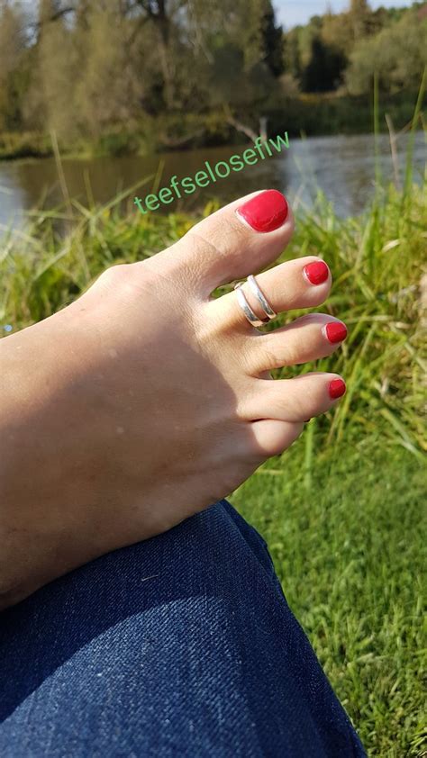 Wife Spreading Her Toes Love Wifes Feet Flickr