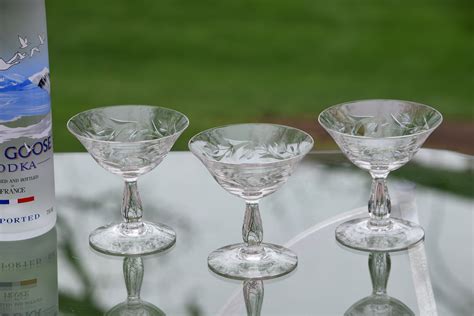 Vintage Etched Crystal Cocktail Martini Glasses Set Of 4 Cambridge Lynbrook Circa 1955
