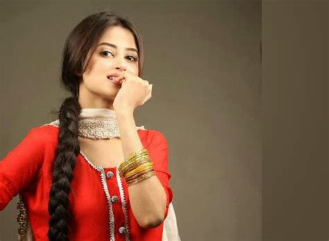 Sajal Ali Actress Hot And Sexy Hd Wallpapers Free Download