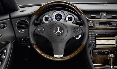 Previously cls measured the sum total of all individual layout shift scores that occurred during the entire lifespan of the page. Foto Mercedes-CLS-Grand-Edition-innen.jpg vom Artikel ...