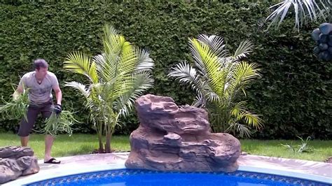 With rushing water sounds and visuals, this pool water feature recreates the zen ambience that natural waterfalls give off. Serenity Pool waterfall installation - YouTube
