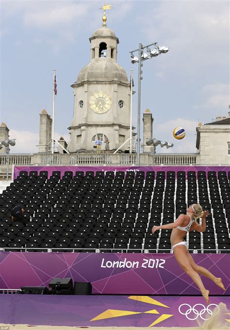 The volley tournaments at the 2020 summer olympics supposed to for those who haven't known, the shiokaze park stadium is inside the shiokaze park. Olympic beach volleyball venue , historic buildings . 奧運會 ...