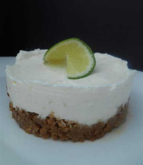 Pour un cheesecake sans cuisson , pensez à ajouter de la gélatine ou de l'agar agar à la préparation. Cheesecake sans cuisson au citron vert et spéculoos