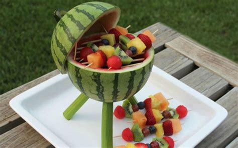 22 Creative Ways To Serve Watermelon In 2020 Edible Fruit