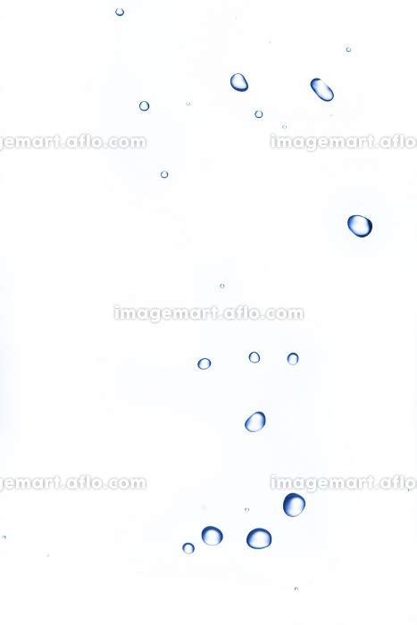 滴り落ちる水の写真素材 24603019 イメージマート