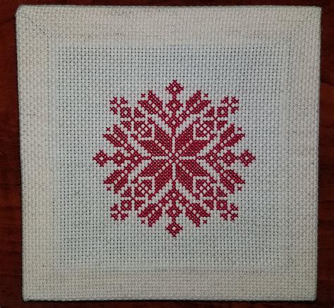 Fo Free Snowflake Pattern From Modern Folk Embroidery Great For A