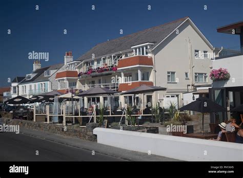 Cobo Bay Hotel Guernsey Channel Islands Stock Photo Alamy