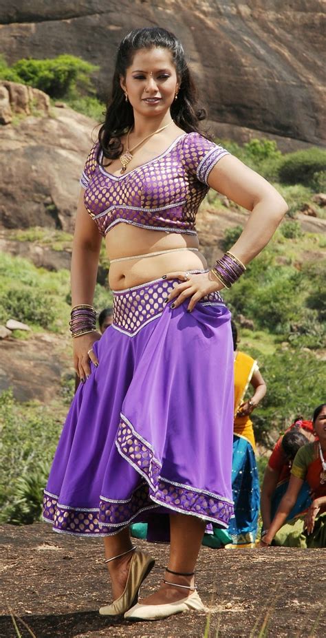 March 4, 2013 by ram kumar leave a comment. Gayathri Belly Chain Navel Show | South Indian Navels