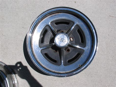 Big Car Road Wheels; Old Bias Ply Tires - Buick - Buy/Sell - Antique