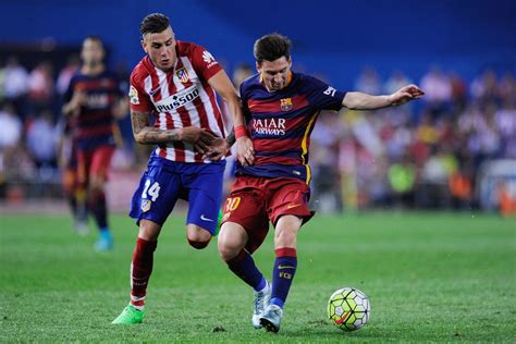 Atlético remained two points in front of barcelona with three. Barcelona vs Atlético Madrid, 2015/16 La Liga: Match ...