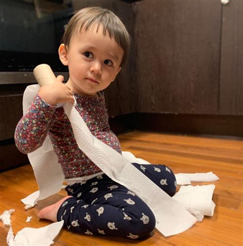 토라의 아빠 라지딥 파트기리는 이제 가족 모두가 긍정적이라고 말했다. 벤틀리 해밍턴, 응원 퍼포먼스 "저처럼 술술술 풀기를" [똑똑 ...