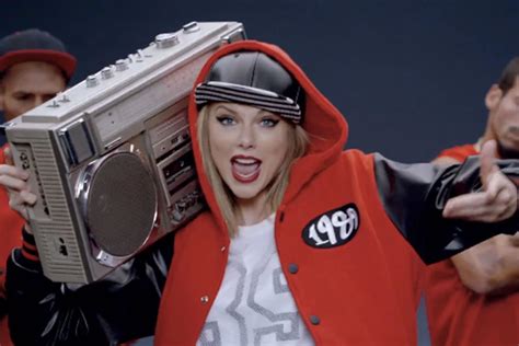 Taylor Swift Surprises Fans With Shake It Off Video