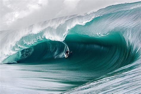 A Brief History Of Surfing Teahupoo Surf Hd Wallpaper Pxfuel