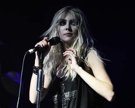 Taylor Momsen Free Hd Widescreen 3000x2400 Coolwallpapersme