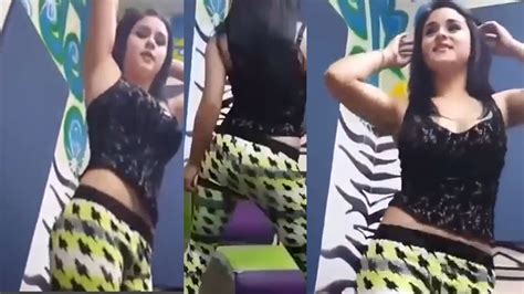 Pakistani Girl Sexy Dance Youtube