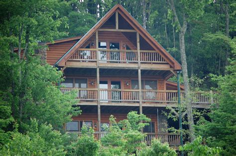 So whether you are adventurous or here just. Eagles Perch Lodge luxury cabin rental in the mountains of ...