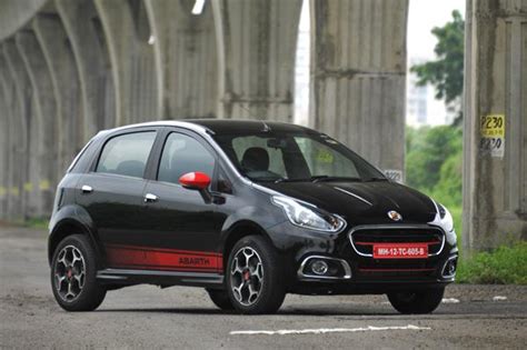Una vez más, tenemos que lamentar no poder ver imágenes de él, así que nos tendremos que conformar con los bocetos de su cubierta, típica de. Abarth Punto Evo: What to expect - Autocar India