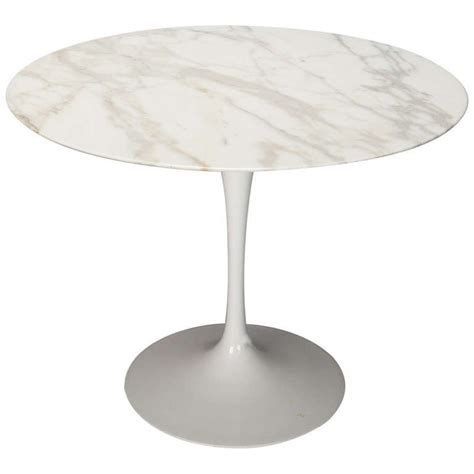 Knoll Round Marble Top Pedestal Table at 1stdibs