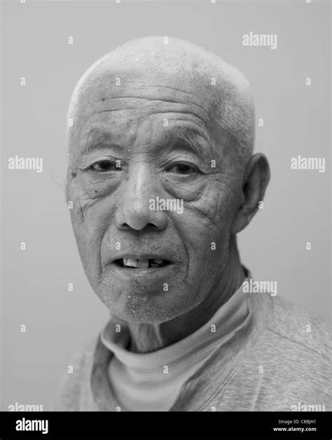 Face Portrait Old Chinese Man Hi Res Stock Photography And Images Alamy