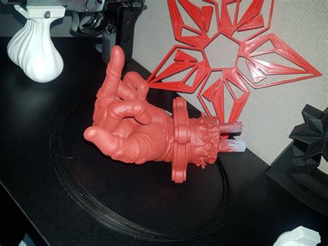 3d Printable Severed Deadpool Hand Fyou By Exequiel Devoto