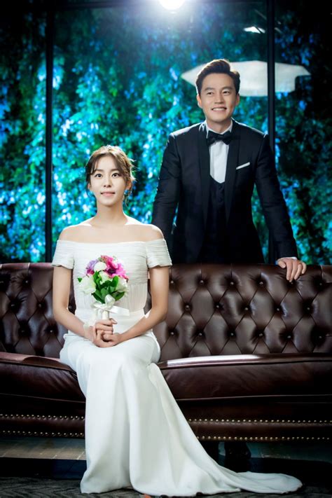 marriage contract lee seo jin uee kdrama ウェディングフォト イソジン 結婚