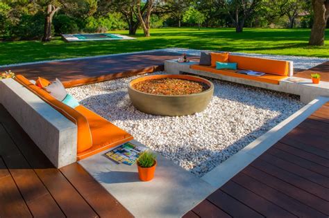 Learn About Deck Components And Accessories That Are Best Suited To