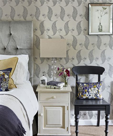 34 bedroom wallpapers that make a statement. Bedroom wallpaper ideas - bedroom wallpaper designs ...