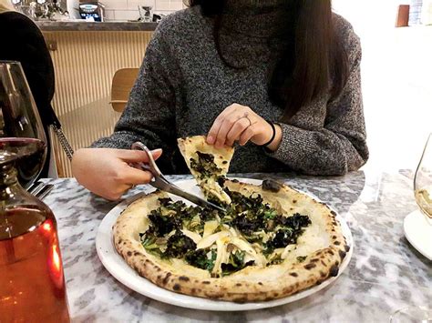 Funghi Pizza that's Fun to Eat | Hidden Gems Vancouver