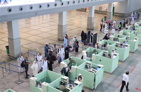 توقيف رجل أعمال سعودي في مطار جدة أريبيان بزنس