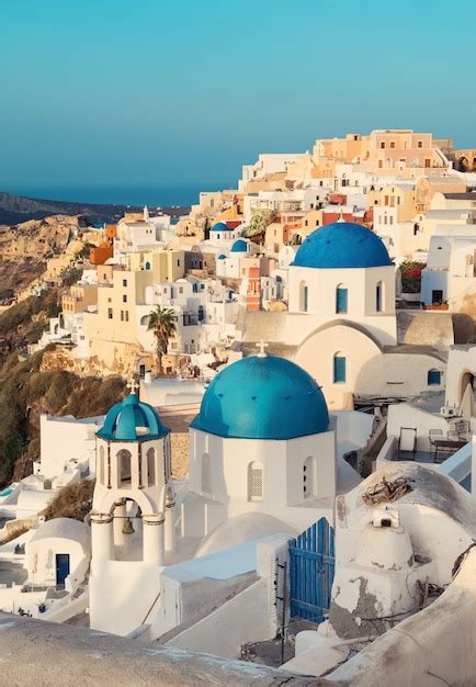 Premium Photo Oia Village On Santorini Island Greece Early Morning