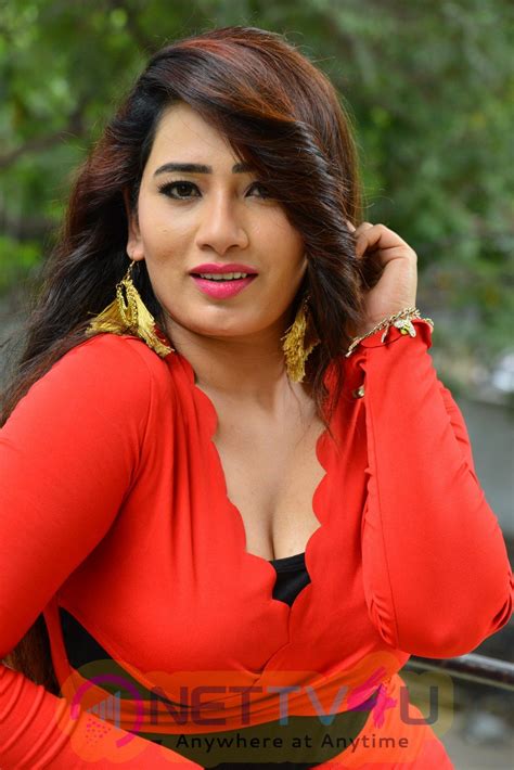 Age in 2019) in delhi. Actress Sanjana Naidu Pretty Images | 582408 | Galleries ...
