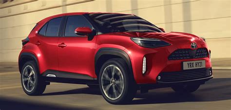 Toyota Yaris Cross A Compact Suv With Style And Substance Automobilesnext