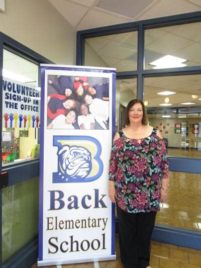 One Of The Firsts Back Aide Named Paraprofessional Of The Year News