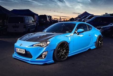 Front bumper strider, rear bumper strider, side skirts strider. Toyota GT86 Coilover Guide | Toyota gt86, Toyota, Coilovers