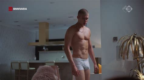 Josha Stradowski Nude Ficou Pelado Na Cena Quente Xvideos Gay