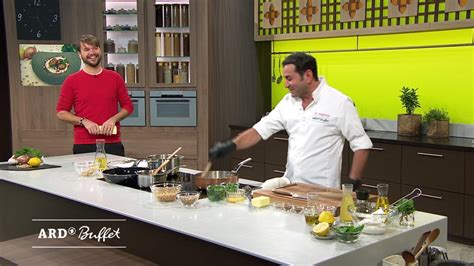Ard buffet wickelklöße nach großmutters art. ARD-Buffet: Sendung vom 11.01.2021 | ARD Mediathek
