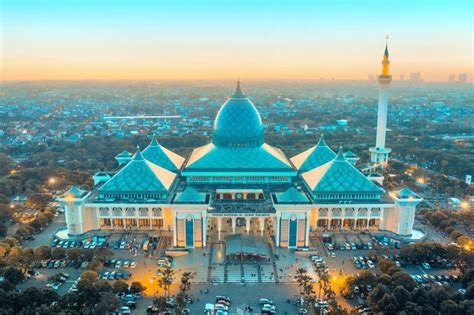 Mengenal Masjid Al Akbar Surabaya Terbesar Kedua Di Indonesia