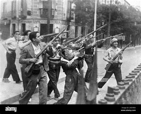 Republican Soldiers In Spain During A Spanish Civil War Battle 1937