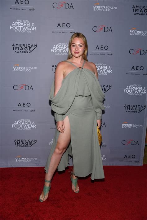 Sexy Iskra Lawrence Pictures 2019 Popsugar Celebrity Photo 25