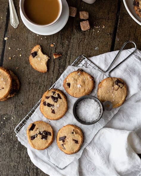 Alison Roman S Chocolate Chunk Shortbread Cookies Recipe Salted