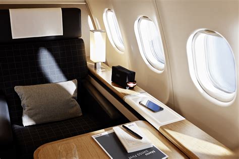 La suisse était de son côté sereine, solide derrière, et capable de créer du danger, via un embolo en mode poison devant. SWISS Finishes Refurbishing Its Airbus A340 Fleet - Simple ...