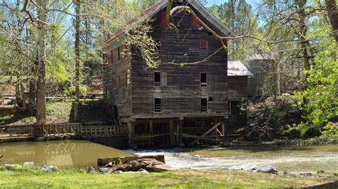 Alabamas Kymulga Grist Mill Park Belongs On Your Fall Bucket List