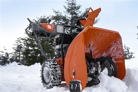 Husqvarna St224 Snow Blower Review Our 1 Choice Liberty Snow Blowers