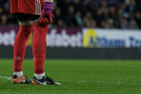 Veste del angleterre 2020 2021 bleu. Agenda foot (Angleterre vs Ecosse) : en direct : comment ...