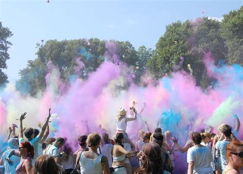 So Bunt War Das Holi Festival Of Colours In Dortmund Dortmund West