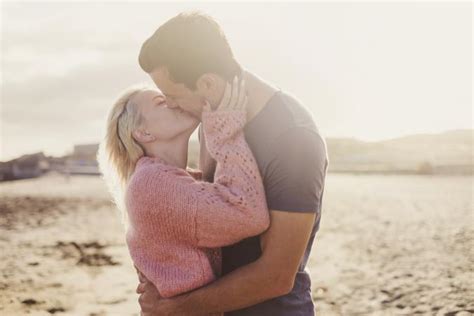 Sensual Ways To Kiss Your Babefriend LoveToKnow