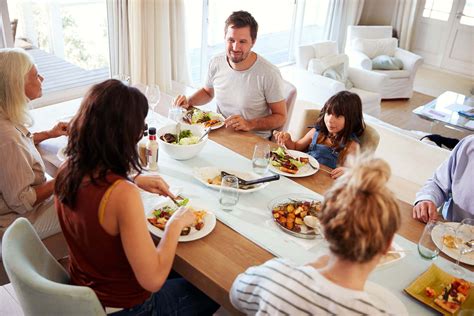 Having an Early Dinner Could Help You Lose Weight and Prevent Diabetes ...